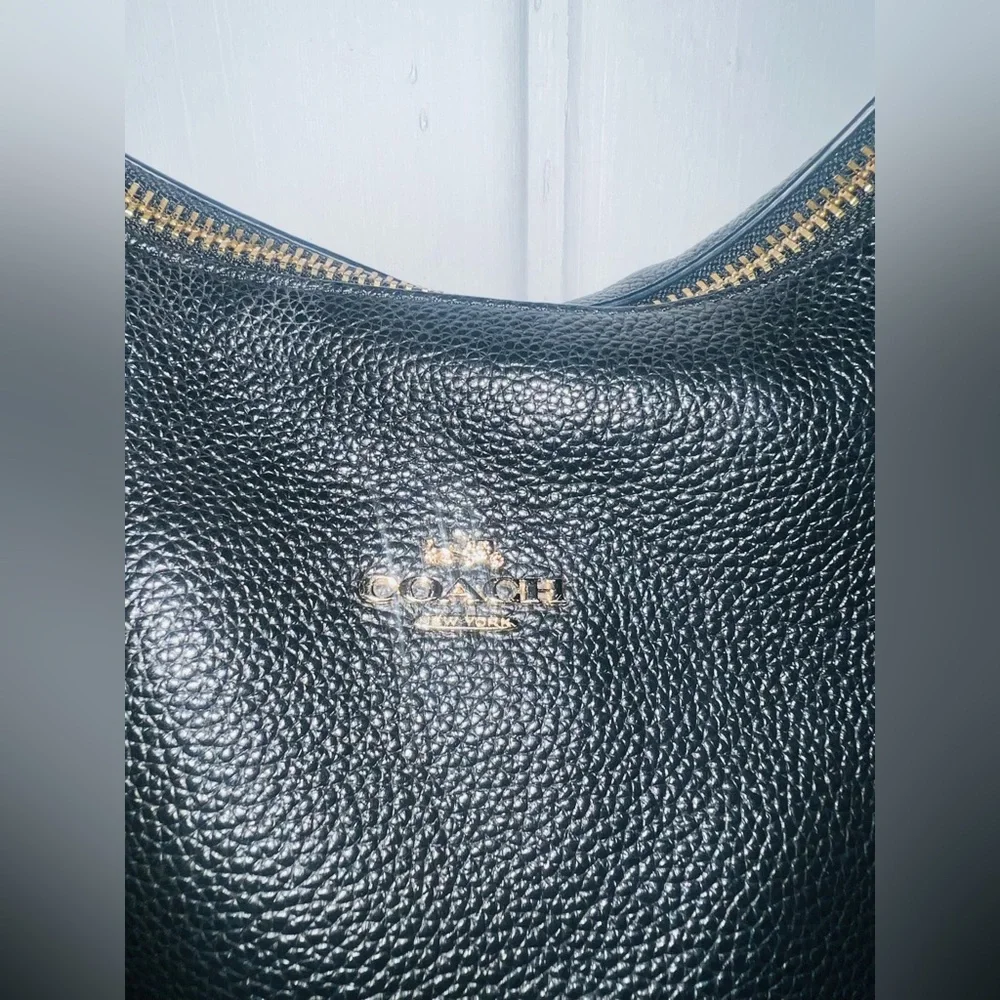 Coach Harley Hobo bag, black pebbled leather EUC - Picture 3 of 7